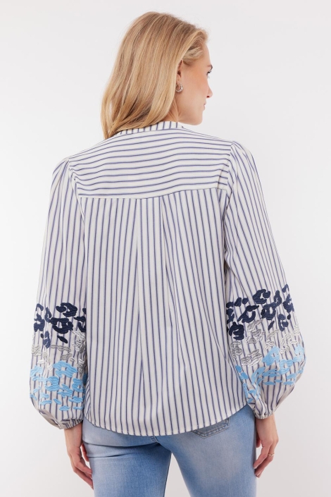 C&S The Label 25vbc12 auburn blouse